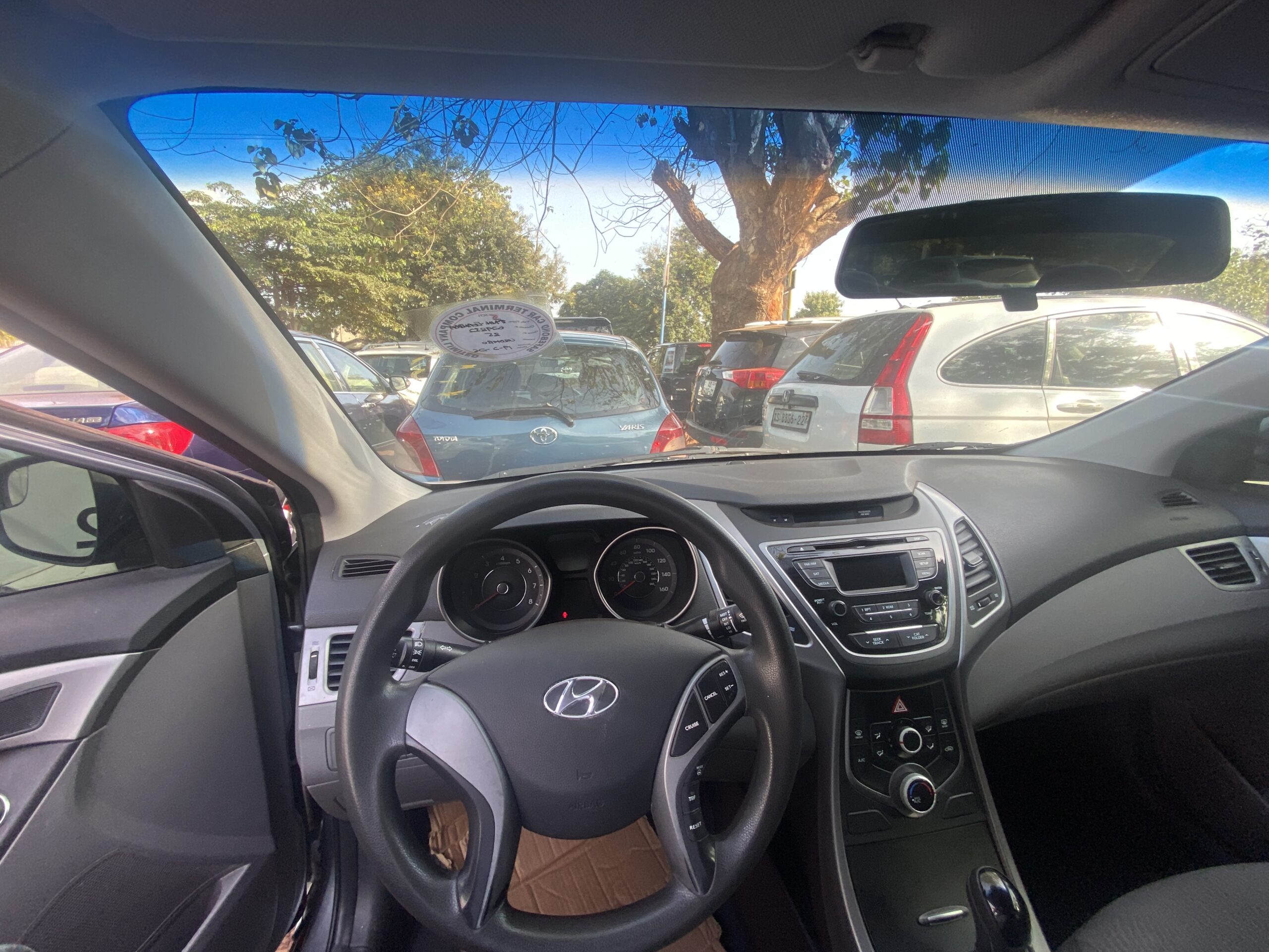 
								2016 Hyundai Elantra (Silver) full									