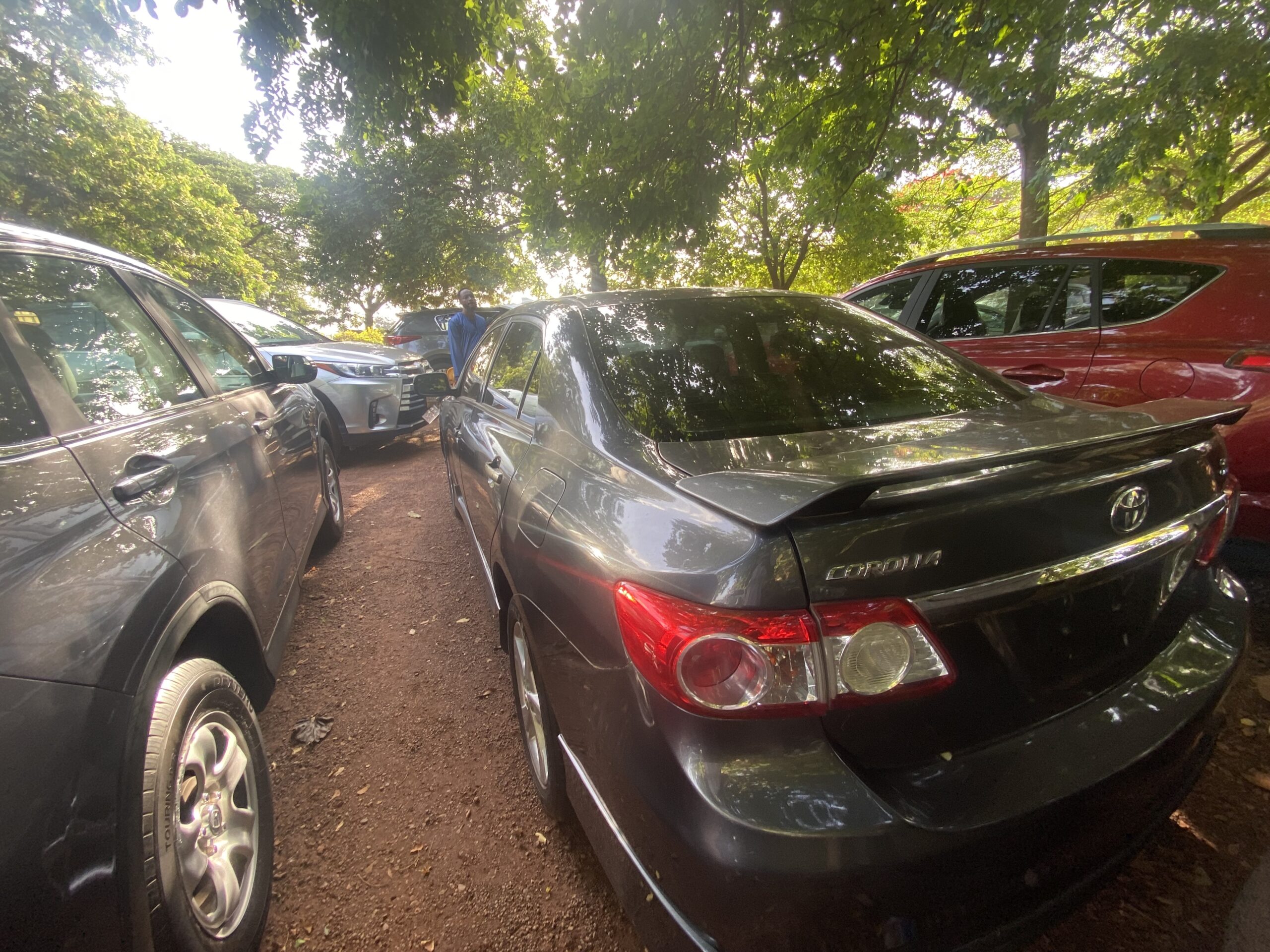 
								Toyota Corolla full									