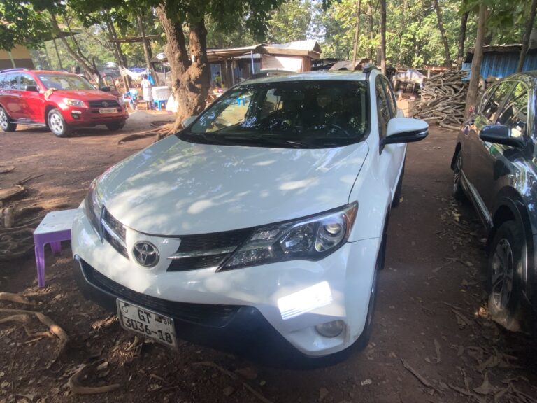 2015 Toyota RAV4 Limited (Compact SUV)