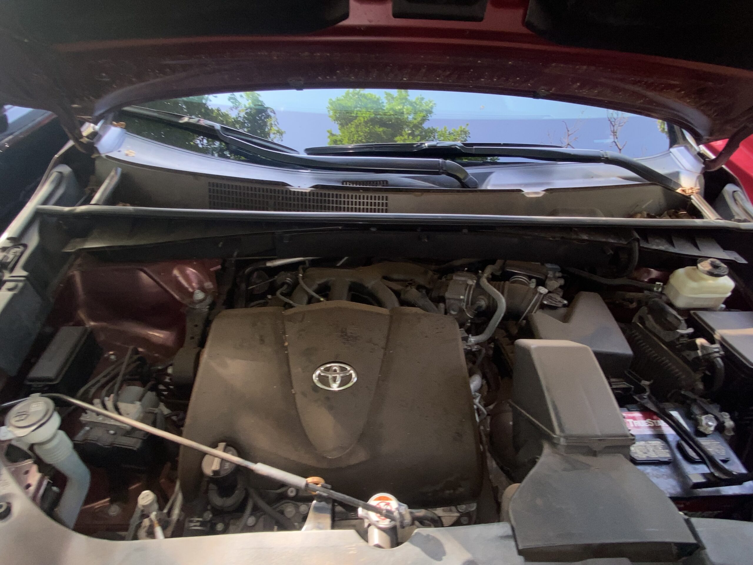 
								2015 Toyota RAV4 Limited (Compact SUV) full									