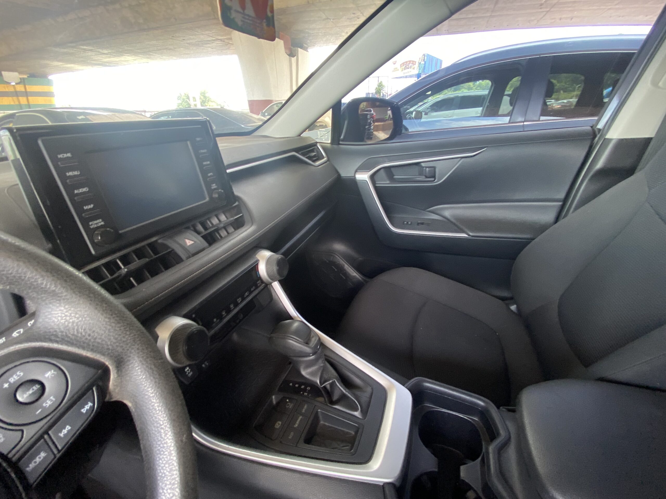 
								2024 Toyota RAV4 full									