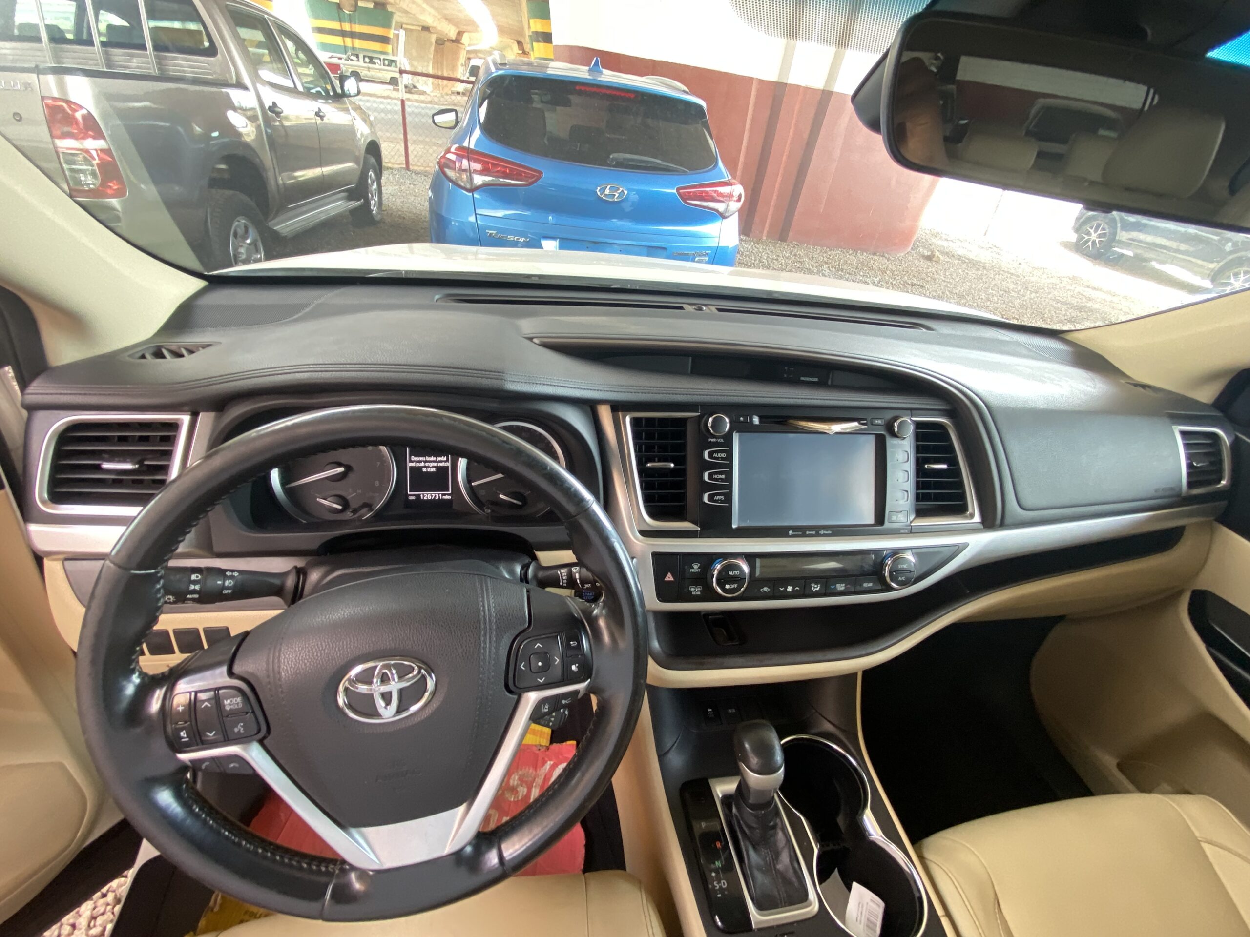 
								2017 Toyota Highlander full									