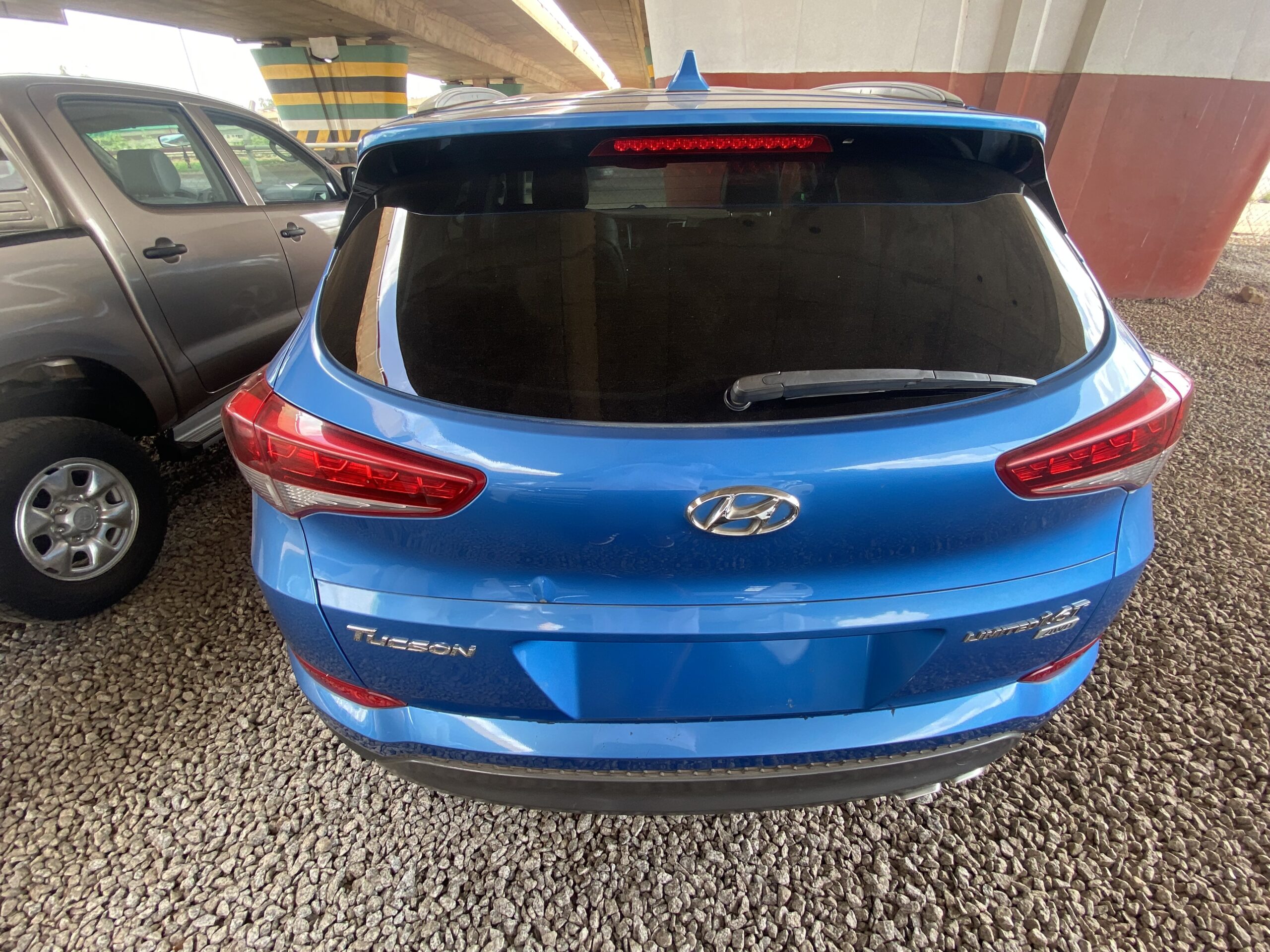 
								2017 Hyundai Tucson Limited (SUV) full									