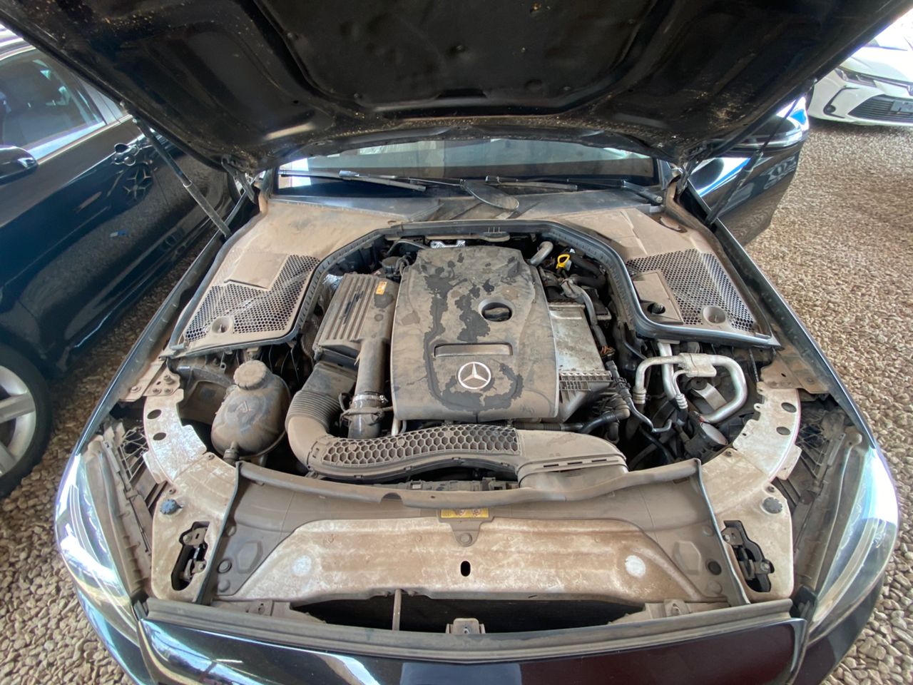 
								2014 Toyota Camry SE full									