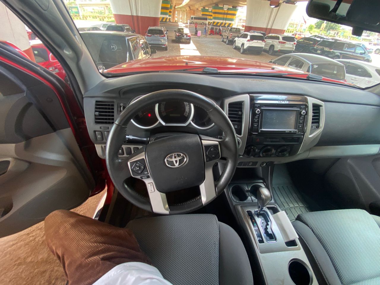 
								2015 Toyota Tacoma full									