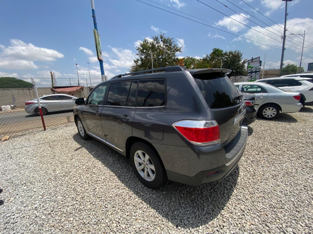 
								2012 Toyota Highlander (Gray) full									