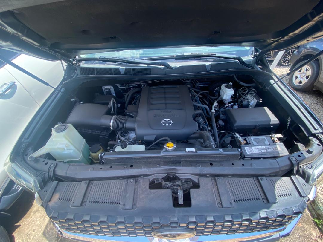 
								Toyota Tundra (XK50 Generation) full									