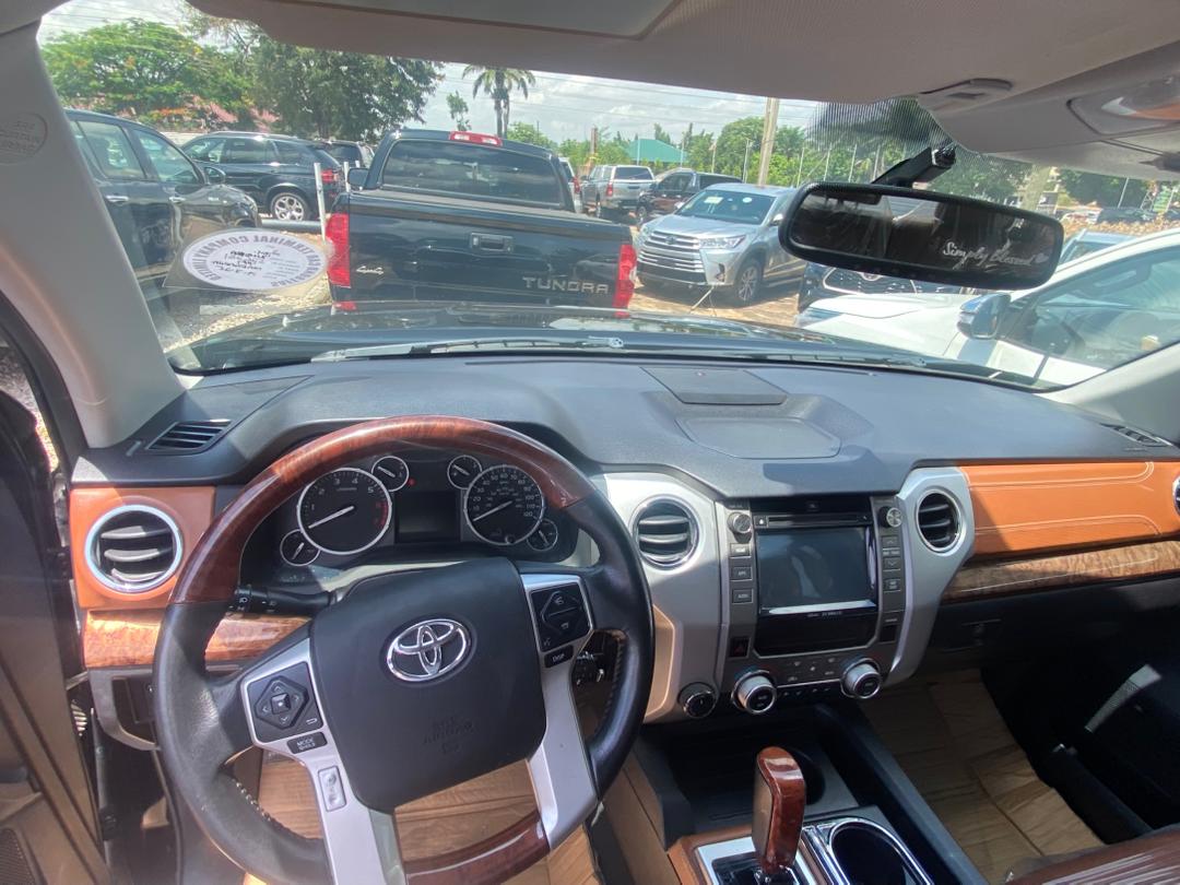 
								Toyota Tundra (XK50 Generation) full									